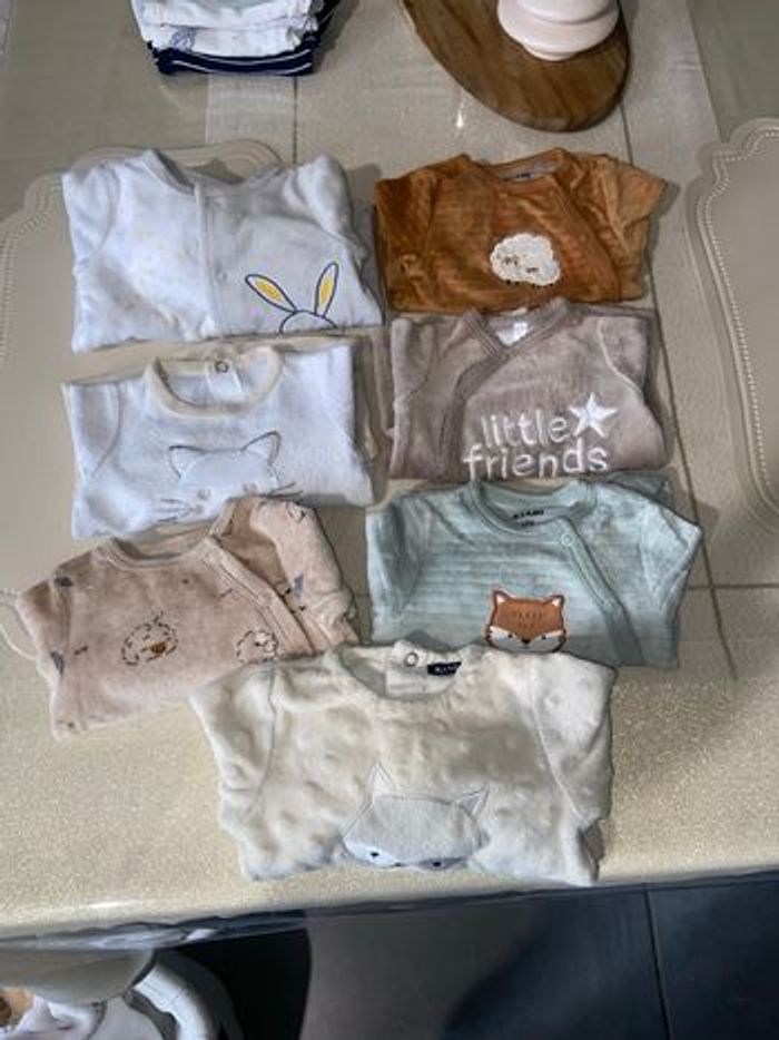 Lot vêtements naissance - photo numéro 3