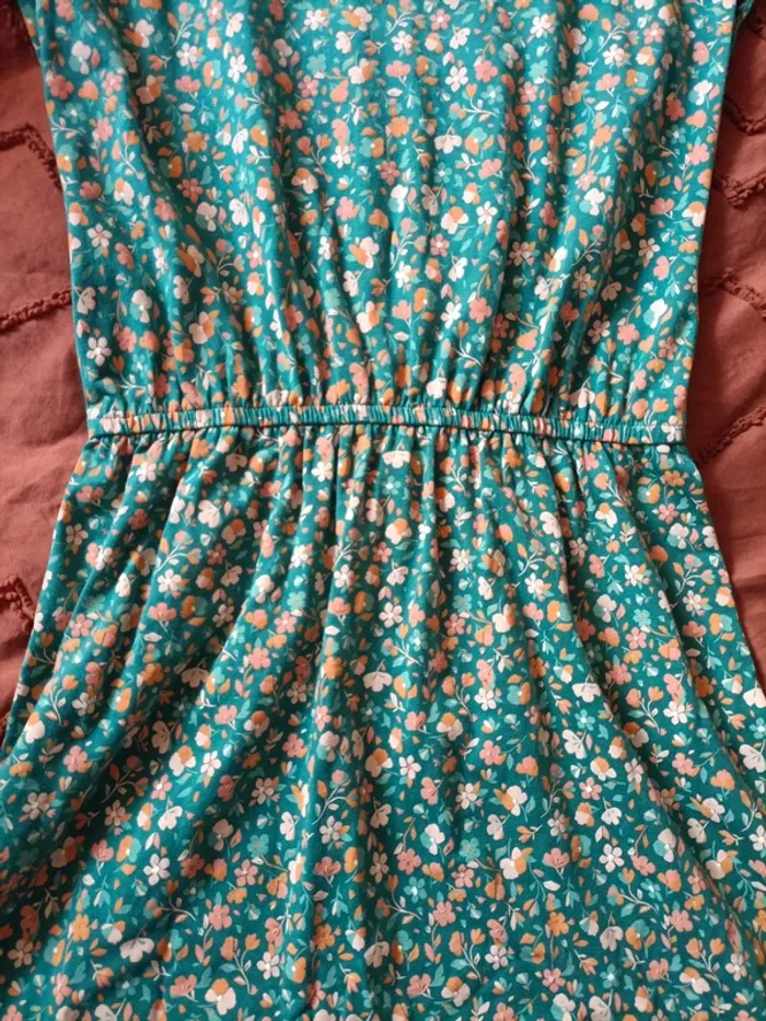 Superbe robe fleurie TAO 10 ans - photo numéro 4
