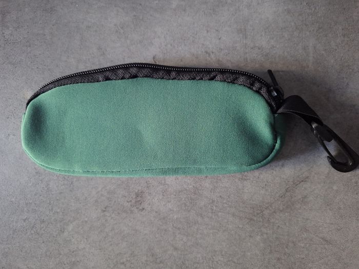 Petite trousse avec mousqueton neuve - photo numéro 2