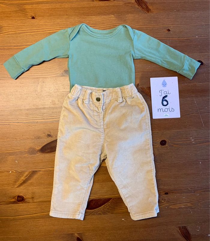 Ensemble bodie vert + pantalon velours beugz
