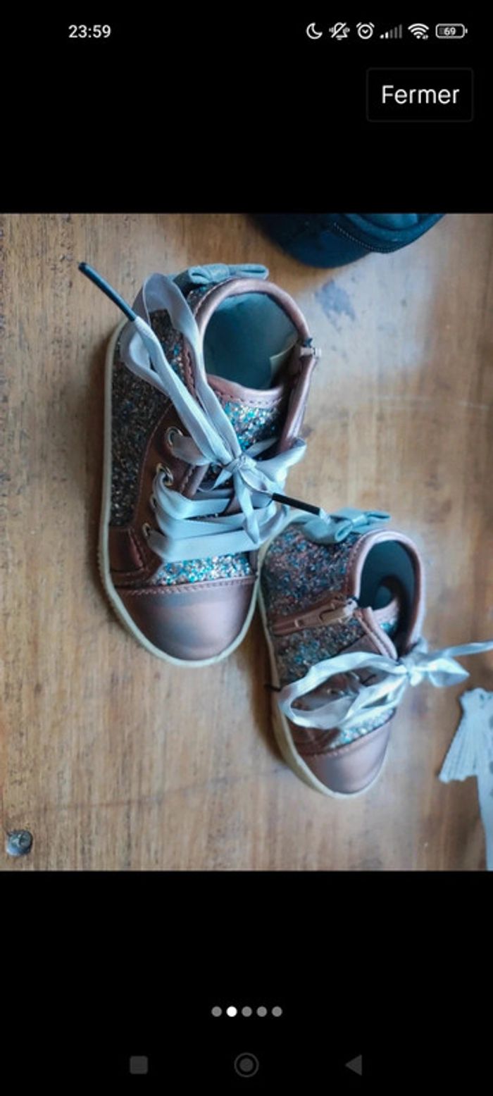 Tres belle paire de chaussures a - photo numéro 2