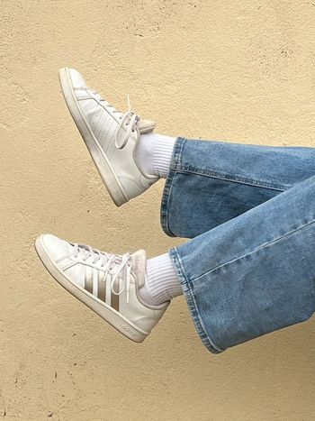 Baskets confortable Adidas Grand Court Base - blanc et gris argenté