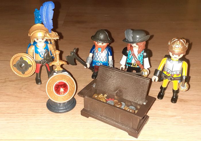 Chevaliers + trésor du roi Playmobil - photo numéro 3