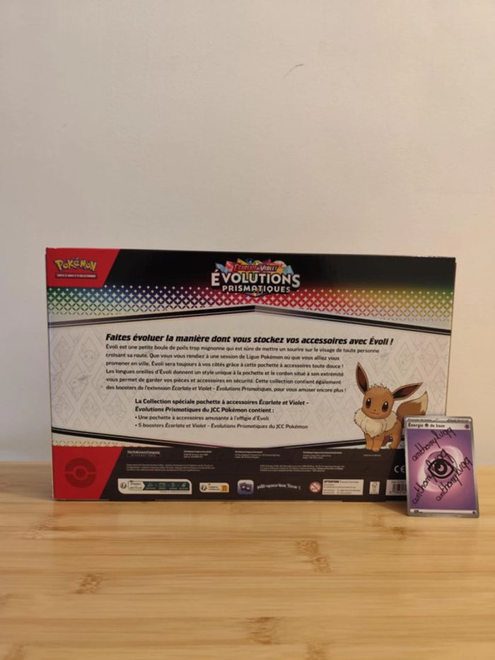 Coffret Collection pochette à accessoires Pokémon - EV8.5 Evolutions Prismatique - Neuf Scellé FR - photo numéro 2