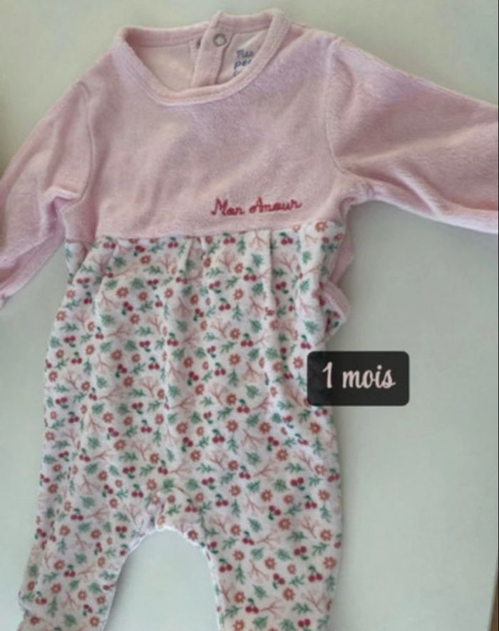 Lot 5 pijamas 1 mois