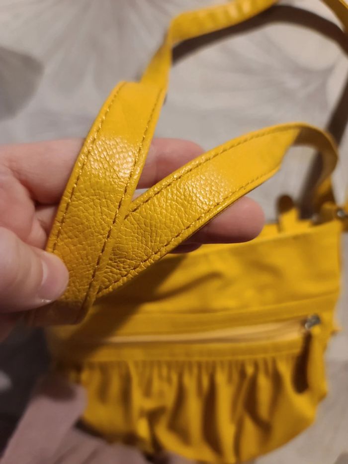Sac bandoulière jaune - photo numéro 4
