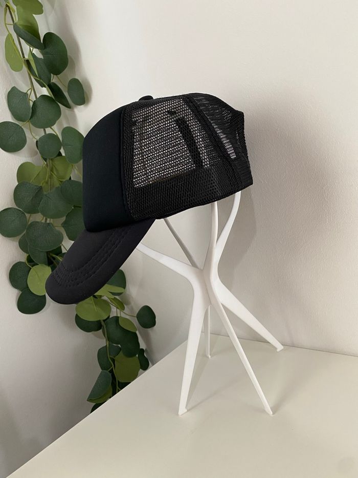 Casquette noire basic avec empiècements resille - photo numéro 3