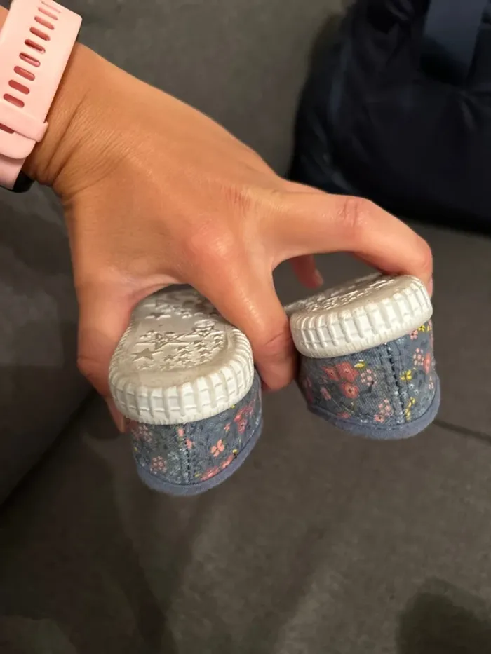 Chaussures en toile à motif fleur, bébé fille, taille 22 - photo numéro 5