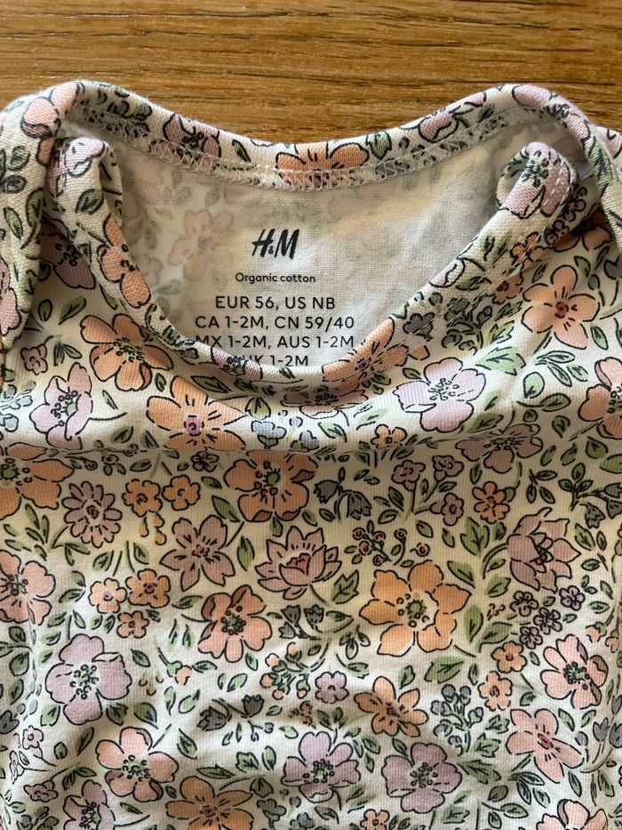 Ensemble H&m fleuries - photo numéro 2
