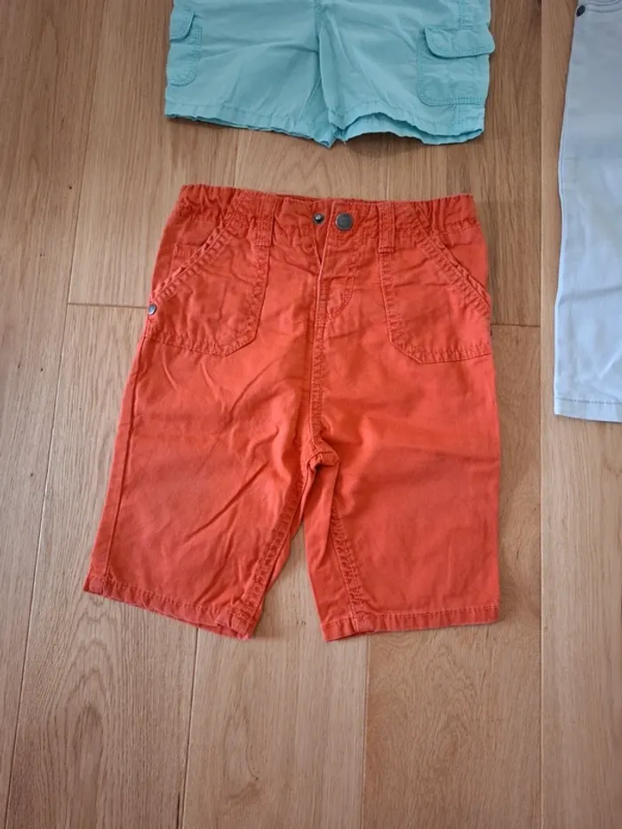 Lot 2 shorts et 1 pantalon 23 mois - photo numéro 3