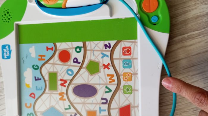 Magibook VTech et 4 livres jeux - photo numéro 7