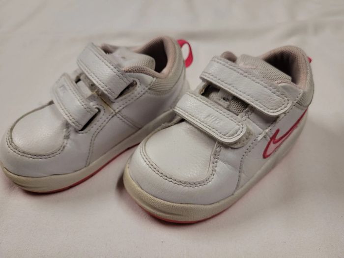 Basket Nike taille 22