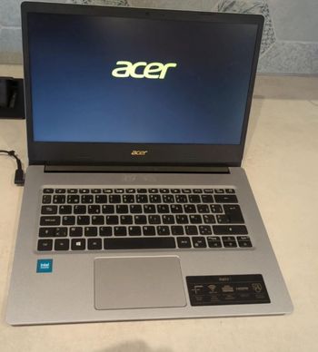 Ordinateur portable Acer aspire 1