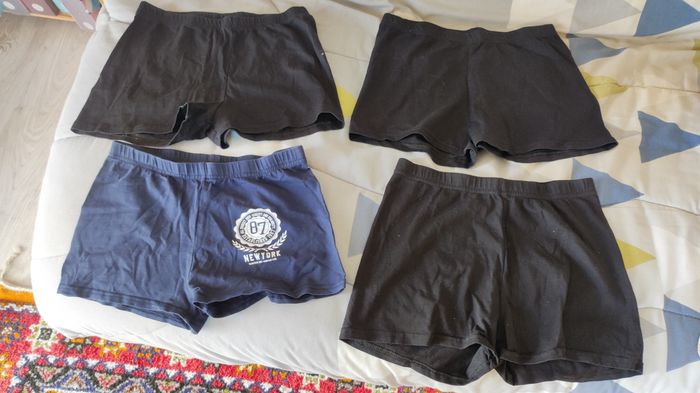 Lot 4 mini short