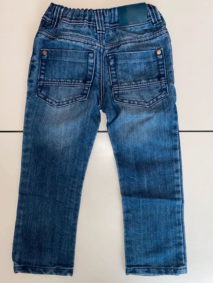 Jean bleu - photo numéro 3