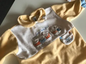 Pyjama, taille six mois