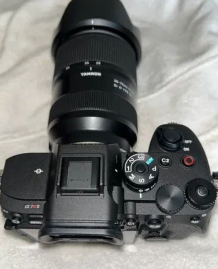 Appareil photo Sony Alpha A7R V en parfait état