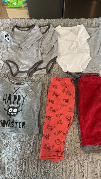 Lot de 8 vêtements Kiabi en 6 mois