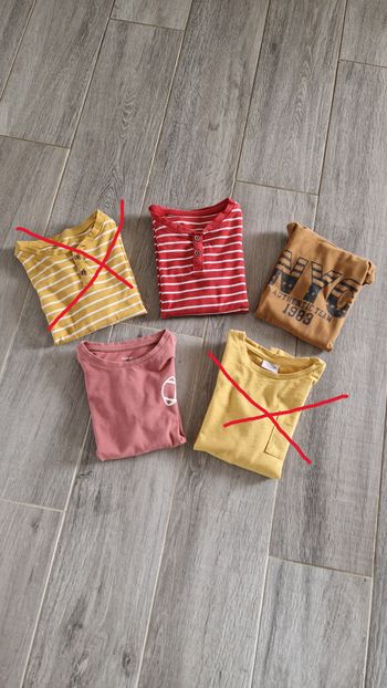 Lot de 3 tee shirt manches longues, taille 5 ans