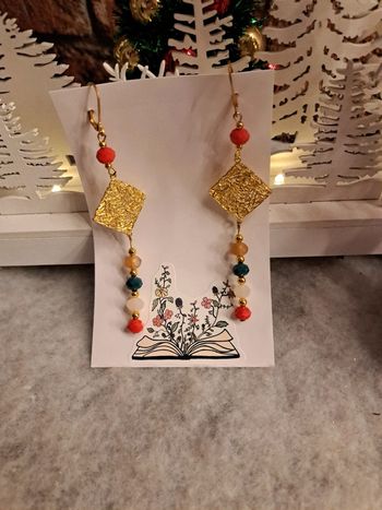Boucles d'oreilles pendante chic et élégant doré multicolore