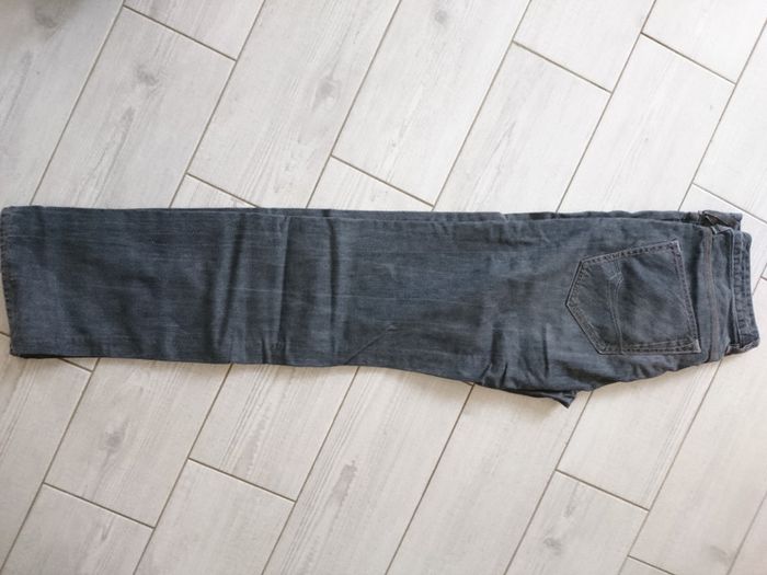 Jean homme gris
