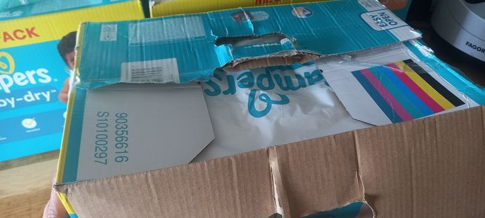 Couches pampers taille 3 - photo numéro 2