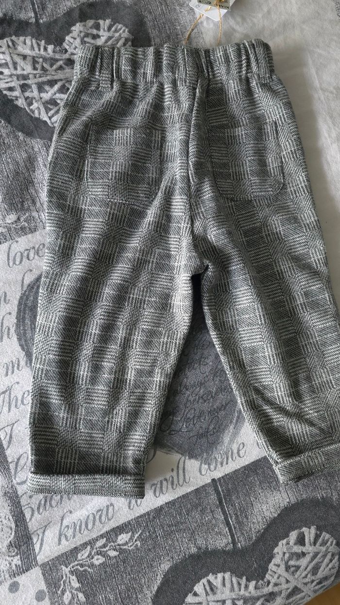 Neufs (non portés)🏷 🏷🤩😍💙superbe  ensemble teeshirt ml et pantalon 12/18mois (80/81cm) garçon 💙😍🤩 - photo numéro 4