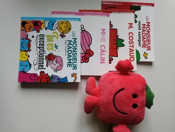 monsieur madame livre et peluche