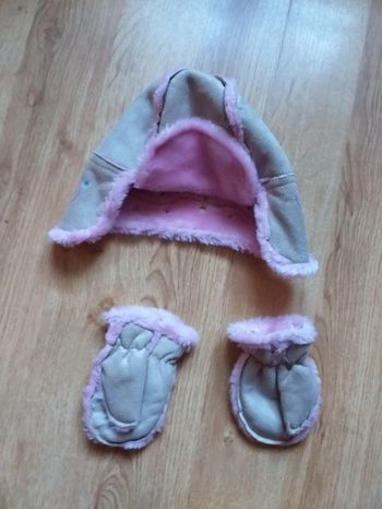 Lot bonnet et moufle