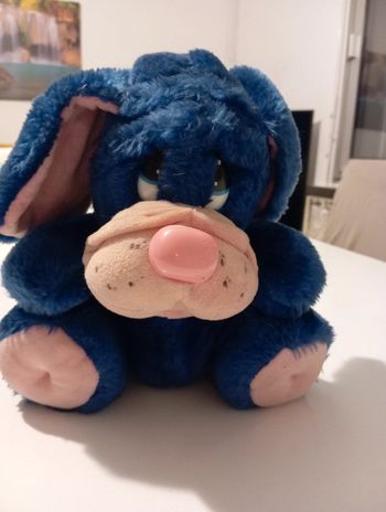 Doudou chien grognon