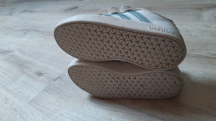 Baskets Adidas p.28 - photo numéro 6