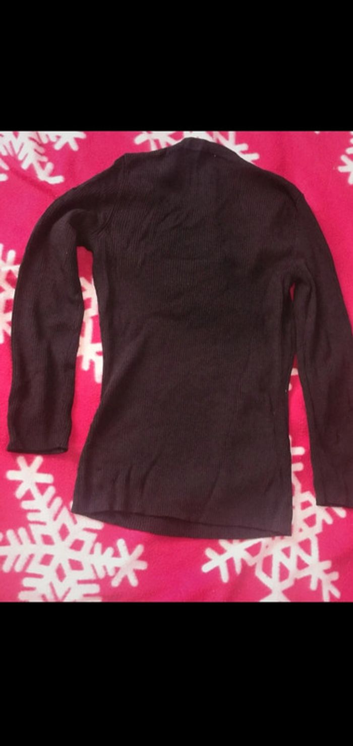 Pull fin noir col V manches 3/4 - photo numéro 2