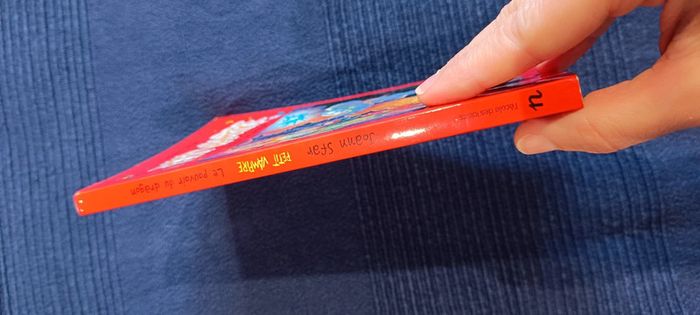 Livre école des loisirs Petit Vampire - photo numéro 2
