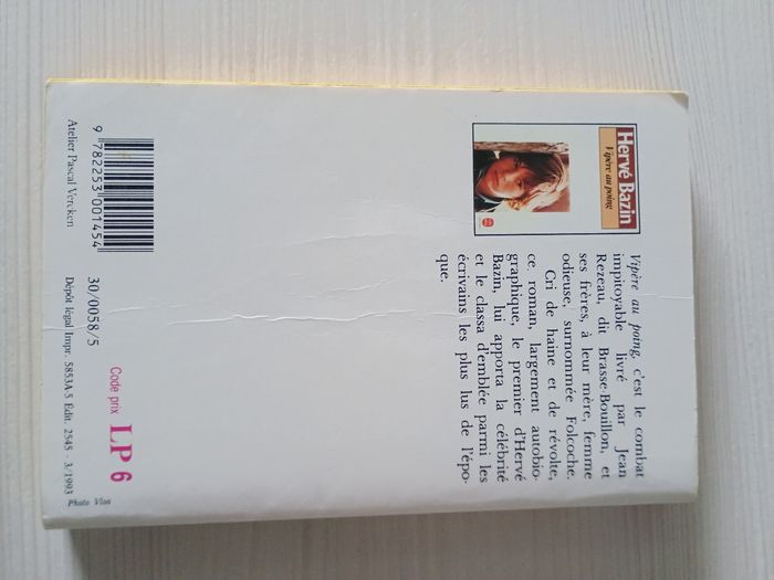 Livre vipère au poing - photo numéro 2