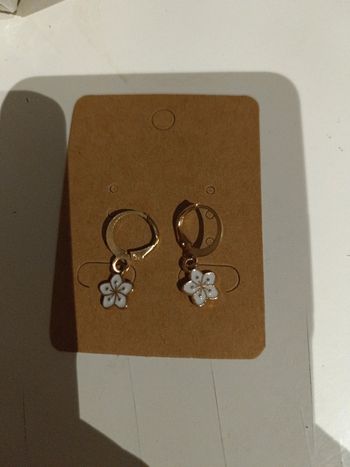 Boucle d'oreille
