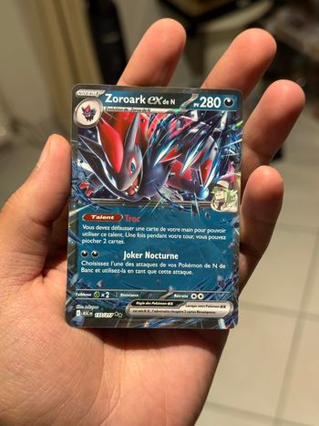 Pokémon Zoroark EX de N 137/217 ME.2.5 - Héros Transcendants