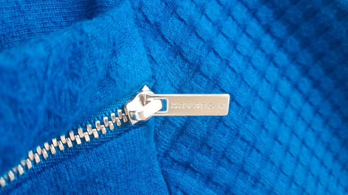 Pull bleu - photo numéro 3