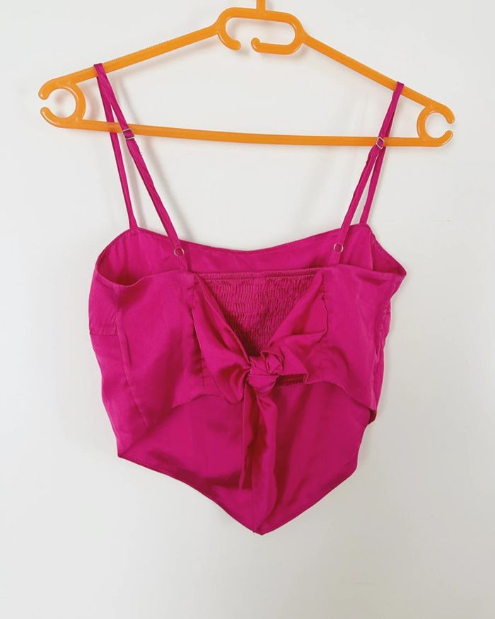 Top satiné en triangle rose - Stradivarius - photo numéro 2