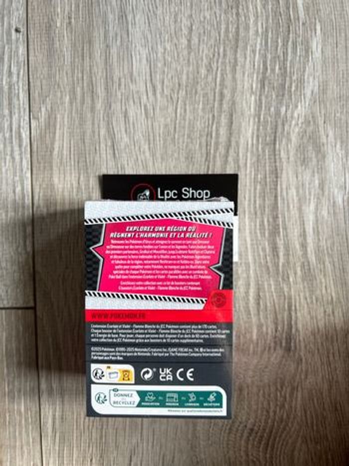 POKÉMON - BUNDLE - FLAMME BLANCHE - EV10.5 - FR - NEUF & SCELLE - photo numéro 2