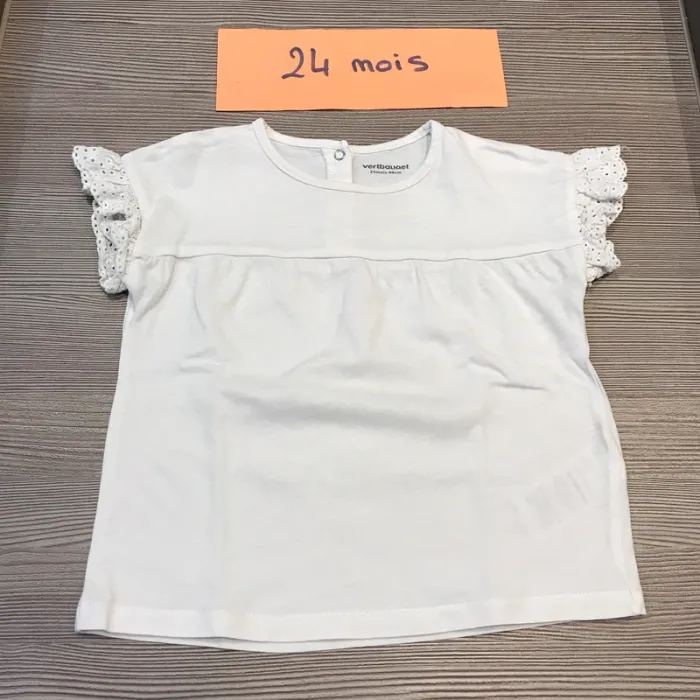 Lot de 2 Tshirts MC blanc 24 mois tbe