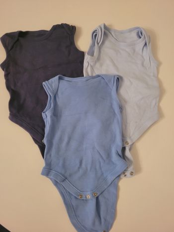 Lot de 3 bodies sans manches