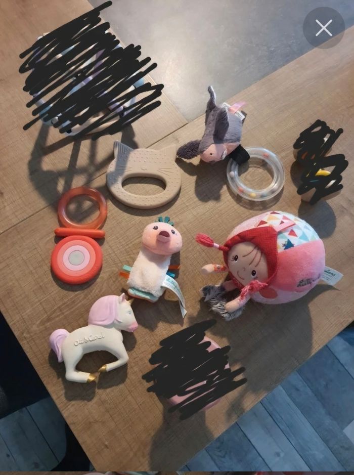 Lot jouets de dentitions et d'éveil