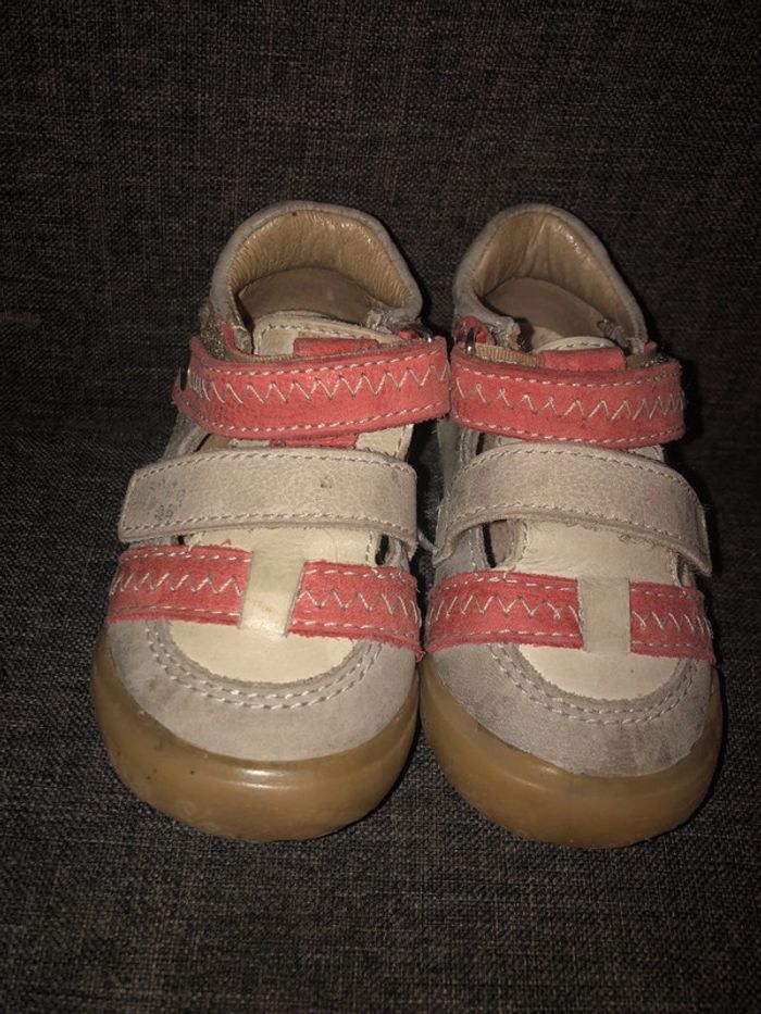 Sandale / taille 20 - photo numéro 2