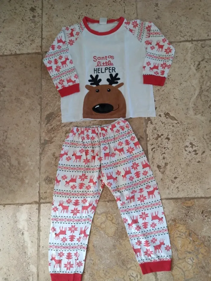 Pyjama 2 pièces en 7 ans (120 cm)