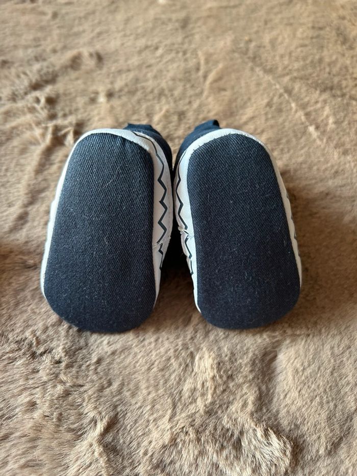 Lot 4 pièces 6 mois - photo numéro 15