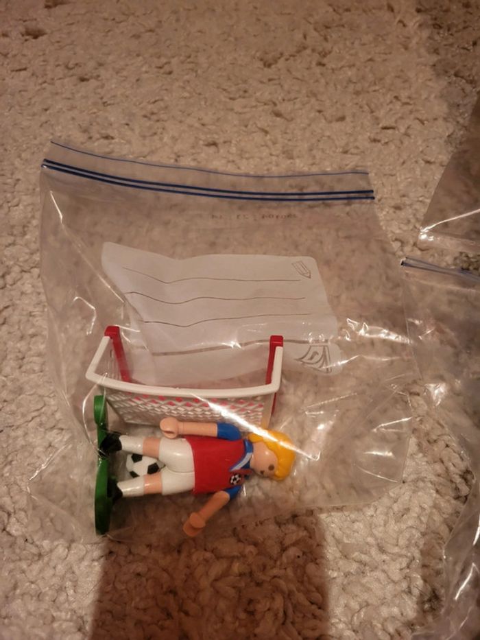 Lot personnages playmobil - photo numéro 2