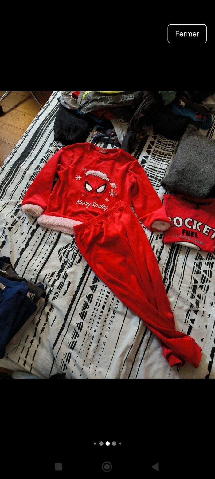 Gros lot vêtements garçon taille 5 ans - photo numéro 2