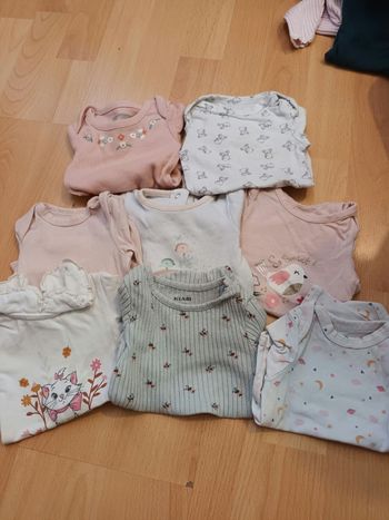 Lot de 8 bodies bébé fille