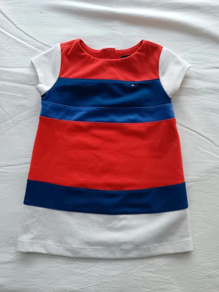 Robe Tommy Hilfiger 12 mois
