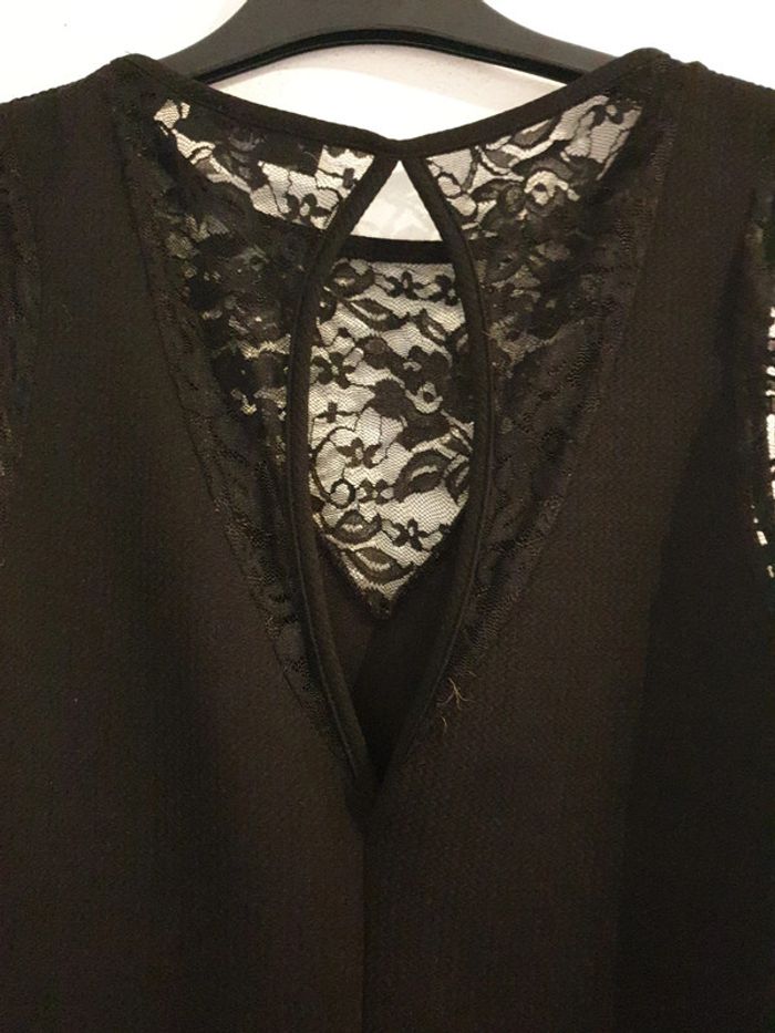 Top a dentelle - photo numéro 5